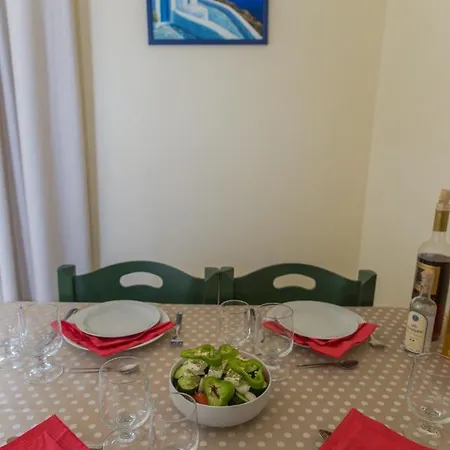 Gianna Apartament Almirida
